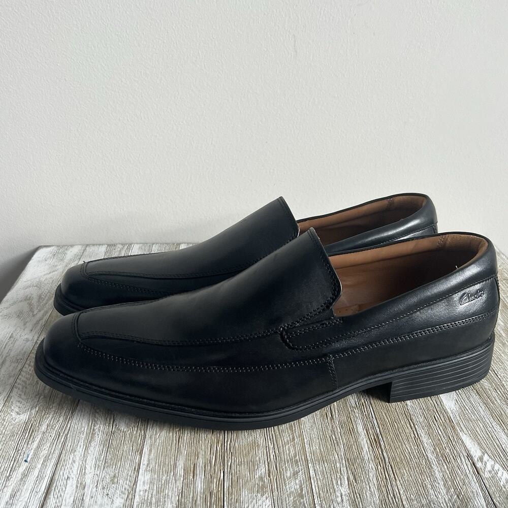 Clarks Tilden Free Loafer Men's 12W Black Leather Slip On Dress Shoes NWOB